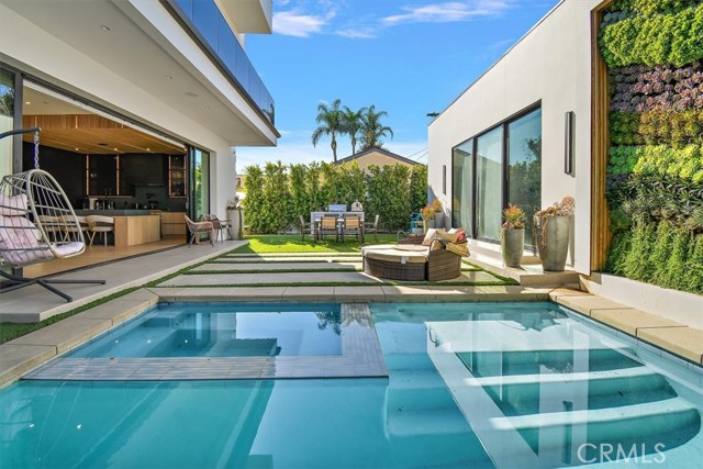 Detail Gallery Image 41 of 44 For 5347 Natick Ave, Sherman Oaks,  CA 91411 - 5 Beds | 5/1 Baths