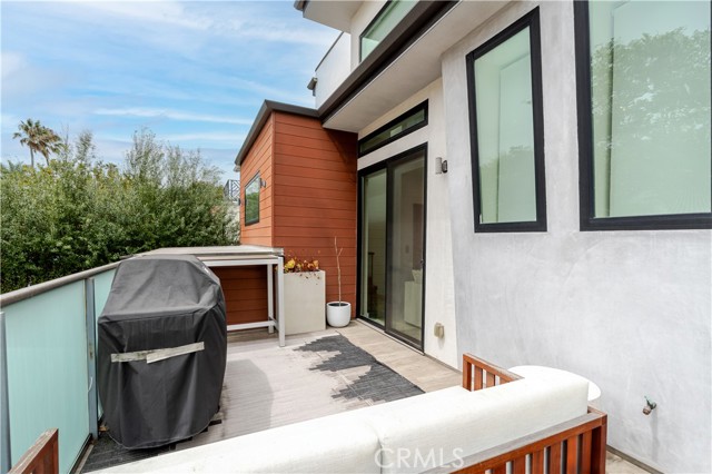 Detail Gallery Image 55 of 72 For 500 N Lucia Ave, Redondo Beach,  CA 90277 - 4 Beds | 5 Baths