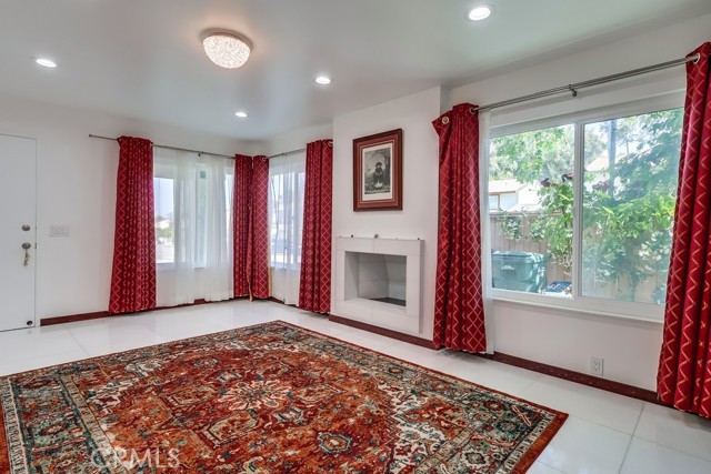 Detail Gallery Image 4 of 21 For 2600 Brynwood Pl, West Covina,  CA 91792 - 2 Beds | 1 Baths