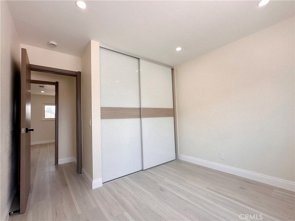 MLS #WS25165113 img 10