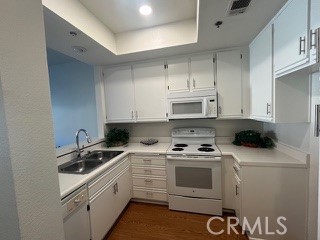 435 S Anaheim Hills Road, Anaheim CA: https://media.crmls.org/medias/dcf82a50-d47b-49da-93f8-e80f06069e71.jpg