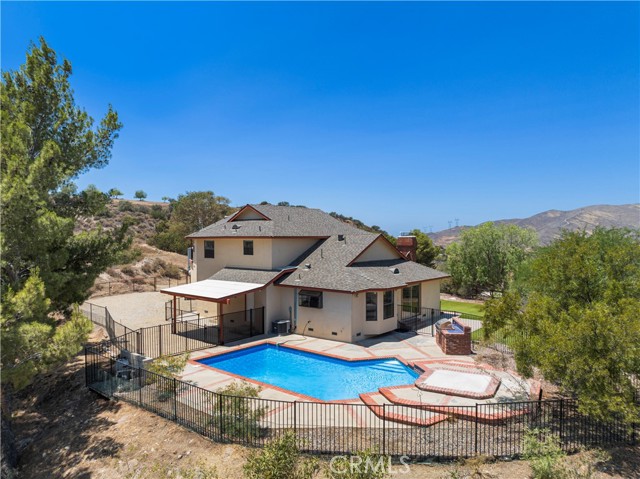 13620 Pales, Agua Dulce CA: https://media.crmls.org/medias/dcf931aa-64f4-4d56-af65-85864f8ae985.jpg