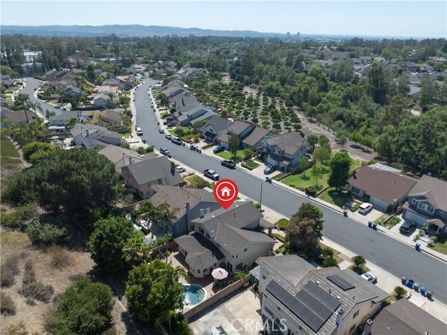 25572 Orchard Rim Ln, Lake Forest CA: https://media.crmls.org/medias/dcf97418-705c-45ab-9cc3-11ddcb9e03b4.jpg
