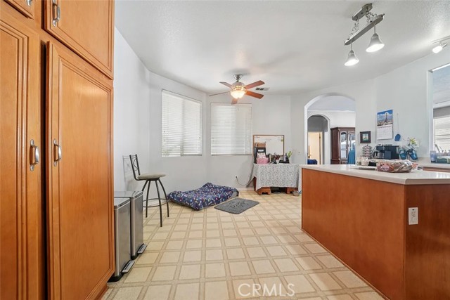 25266 Shady Creek Circle, Menifee CA: https://media.crmls.org/medias/dcf98334-eac9-434f-96df-867bf5ed7342.jpg