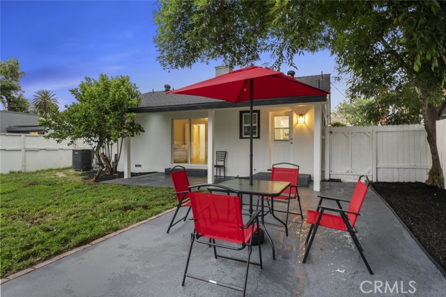 7228 Jamieson Avenue, Reseda CA: https://media.crmls.org/medias/dcfaa223-83fc-4974-90dd-5f881d27f5a0.jpg
