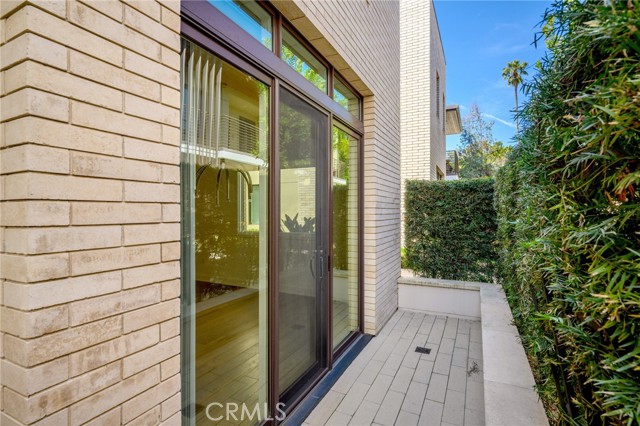 Detail Gallery Image 8 of 39 For 125 Hurlbut St #108,  Pasadena,  CA 91105 - 2 Beds | 2 Baths