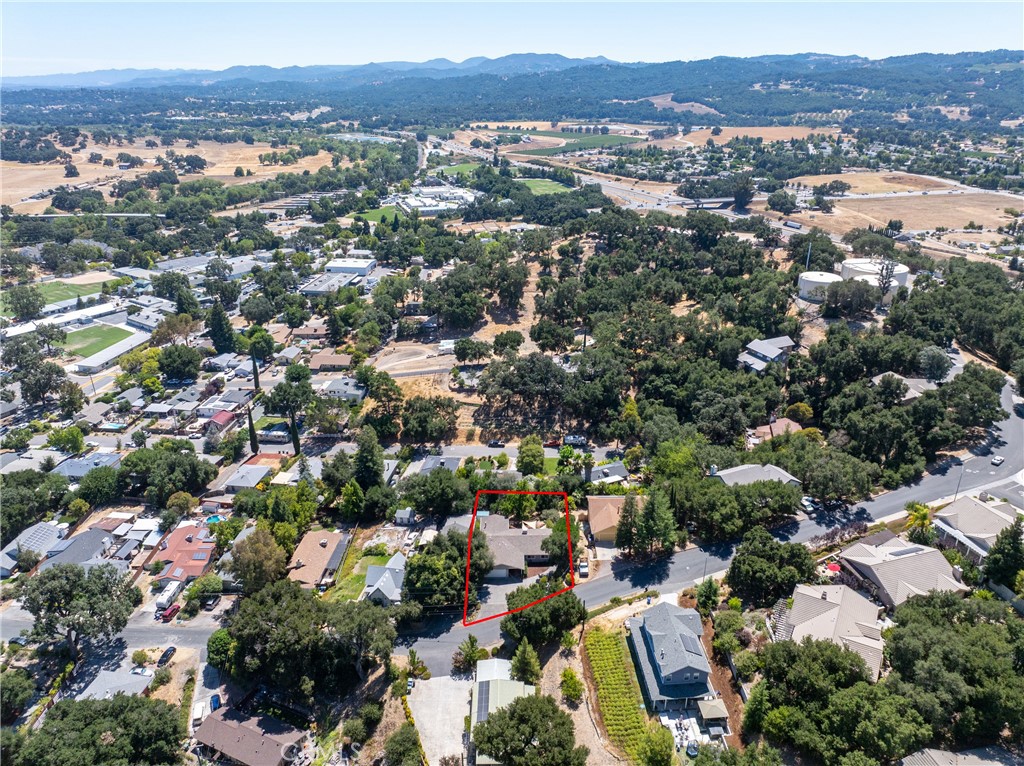 https://media.crmls.org/medias/dcfcd501-30e0-46ee-9a16-62e7ea7caa4a.jpg?preset=X-Large