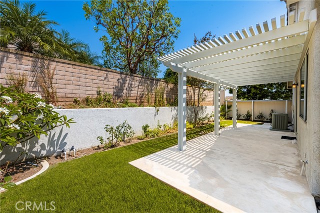 Detail Gallery Image 23 of 42 For 615 N Oxford Ct, Orange,  CA 92869 - 3 Beds | 2 Baths