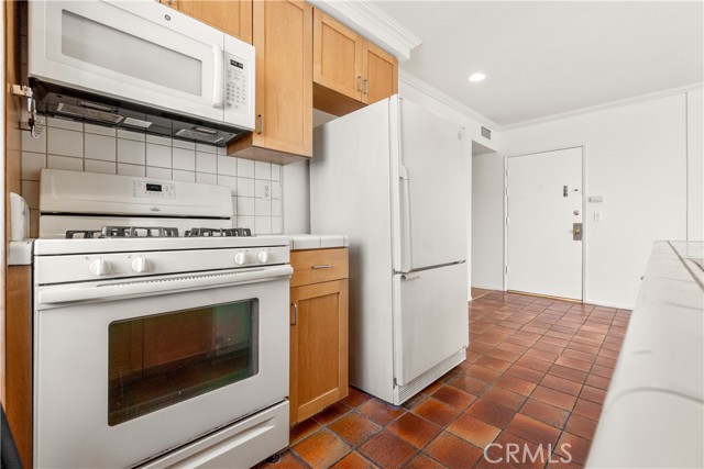 Detail Gallery Image 20 of 55 For 600 Monterey Bld #8,  Hermosa Beach,  CA 90254 - 2 Beds | 2 Baths