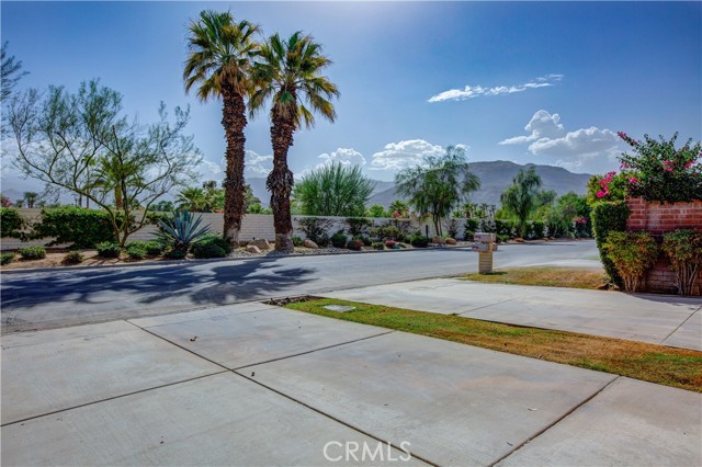 Detail Gallery Image 22 of 27 For 218 Castellana, Palm Desert,  CA 92260 - 2 Beds | 2 Baths