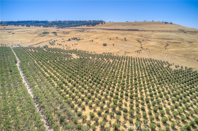16 Rocky Drive, Oroville CA: https://media.crmls.org/medias/dcfe1f0b-6ecd-4b98-9d6a-540247b9c4d1.jpg