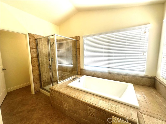 Detail Gallery Image 14 of 23 For 12433 Kokomo Cir, Victorville,  CA 92392 - 4 Beds | 3 Baths