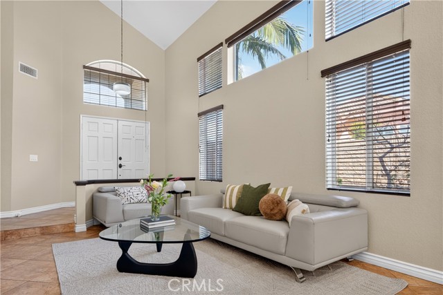 Detail Gallery Image 5 of 51 For 4997 Agate, Chino Hills,  CA 91709 - 3 Beds | 2/1 Baths