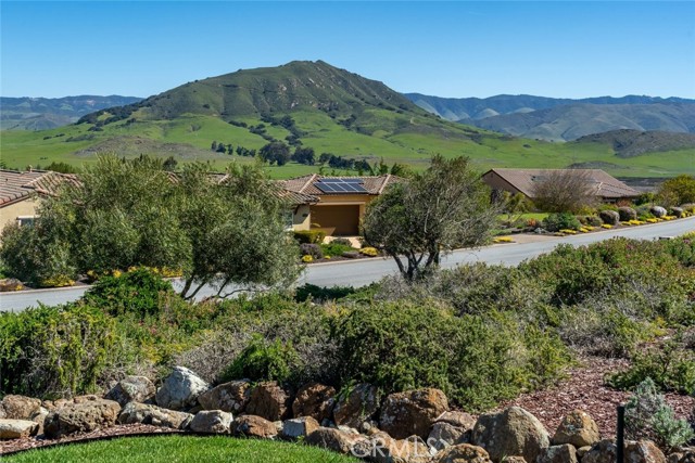 Detail Gallery Image 17 of 75 For 1675 Nasella Lane, San Luis Obispo,  CA 93405 - 4 Beds | 4/1 Baths