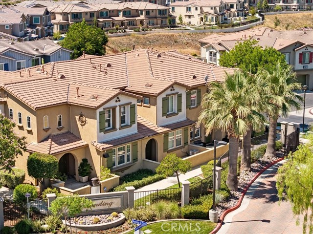 Detail Gallery Image 2 of 33 For 26327 Iris Ave #C,  Moreno Valley,  CA 92555 - 2 Beds | 2/1 Baths