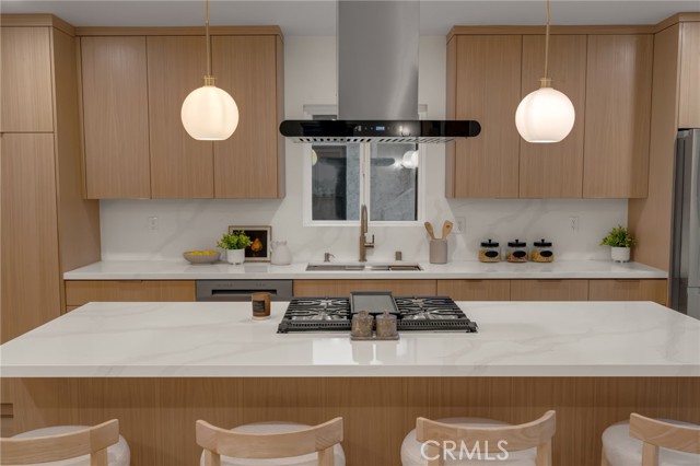 Detail Gallery Image 9 of 30 For 3682 Buckingham, Los Angeles,  CA 90016 - 4 Beds | 2 Baths