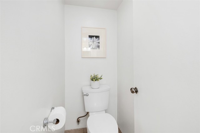 Detail Gallery Image 21 of 29 For 2278 Loma Alta Dr #8,  Fullerton,  CA 92833 - 2 Beds | 1/1 Baths