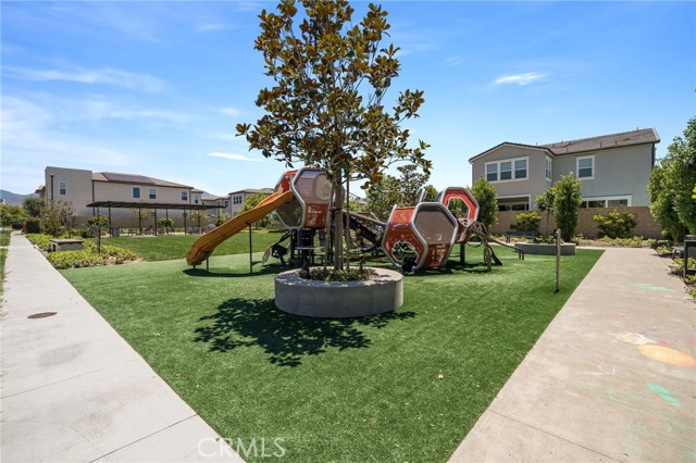211 Wild Flower, Lake Forest CA: https://media.crmls.org/medias/dd01e7e1-29ba-4745-bec0-bfc48c435911.jpg