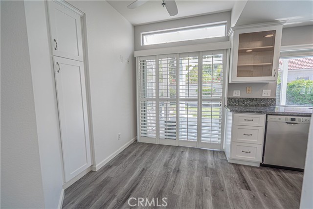Detail Gallery Image 5 of 32 For 26506 Strambino Ct, Valencia,  CA 91355 - 2 Beds | 2 Baths