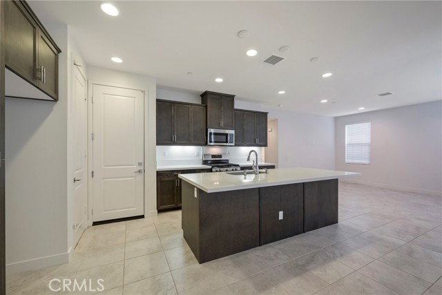 Detail Gallery Image 17 of 44 For 4387 Avocado Grove Ln, Yorba Linda,  CA 92886 - 4 Beds | 3 Baths