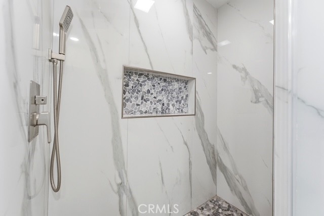 https://media.crmls.org/medias/dd03d974-f3cc-4102-be11-1ca69b90179a.jpg?preset=X-Large