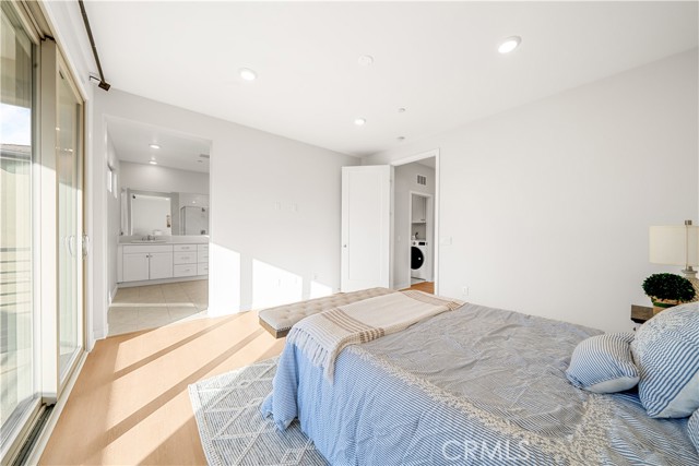 Detail Gallery Image 28 of 34 For 602 Catalonia, Lake Forest,  CA 92630 - 4 Beds | 4 Baths