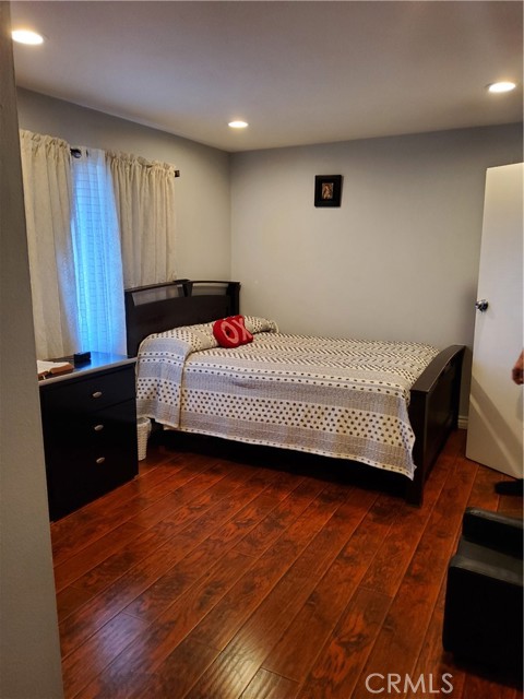 Detail Gallery Image 12 of 17 For 13540 Hubbard St #10,  Sylmar,  CA 91342 - 2 Beds | 2 Baths