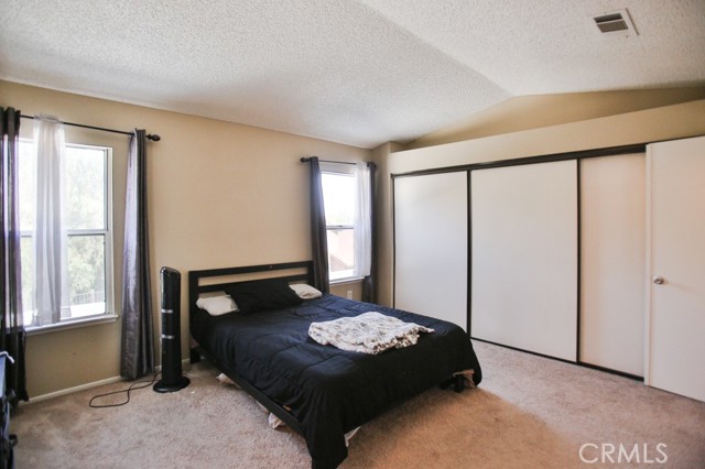 9694 Sycamore Canyon Road, Moreno Valley CA: https://media.crmls.org/medias/dd054f3c-610f-4cab-a3e0-c8687f4cd2e3.jpg