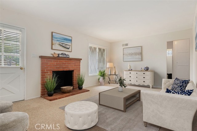 618 Ardmore Drive, Goleta CA: https://media.crmls.org/medias/dd05c702-4e47-4642-a3d9-a7ab28913692.jpg