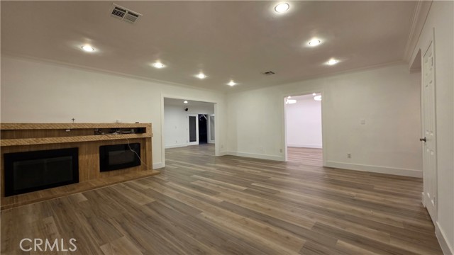 Detail Gallery Image 13 of 58 For 18224 Chatsworth, Porter Ranch,  CA 91326 - 5 Beds | 3 Baths