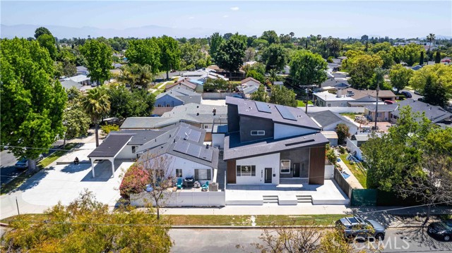 Detail Gallery Image 3 of 74 For 17456 Lemac St, Northridge,  CA 91325 - 9 Beds | 9/1 Baths