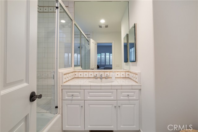 Detail Gallery Image 30 of 60 For 212 Kings Pl, Newport Beach,  CA 92663 - 4 Beds | 3/2 Baths