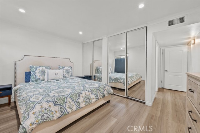 10331 Lindley Avenue, Porter Ranch CA: https://media.crmls.org/medias/dd06b192-5be6-42ab-8d15-330b141bca0a.jpg