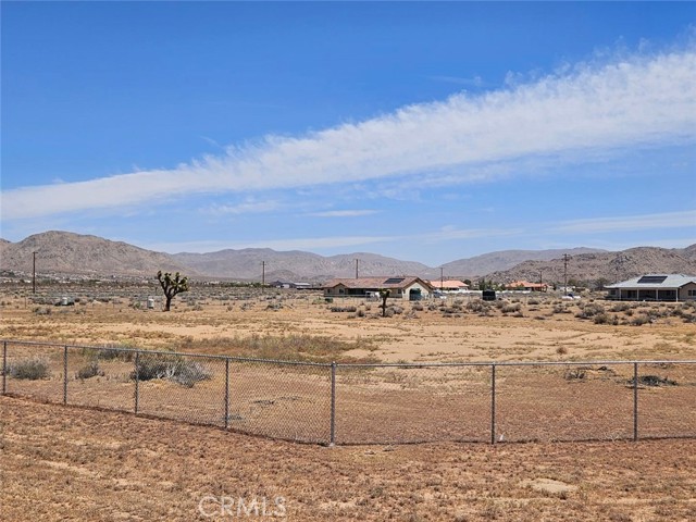 14825 Pela Road, Apple Valley, CA, 92307 14825 Pela Road, Apple Valley, CA, 92307