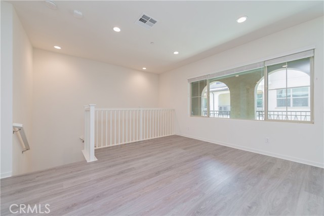 305 autumn sage, Lake Forest CA: https://media.crmls.org/medias/dd07eb07-a658-455a-9747-c554581a87dc.jpg