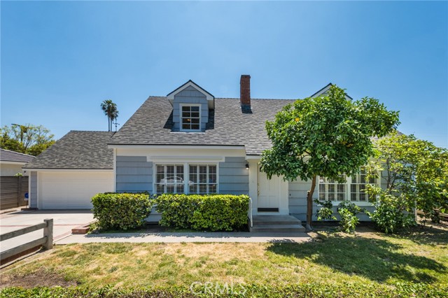 Detail Gallery Image 1 of 26 For 16842 Liggett St, Northridge,  CA 91343 - 4 Beds | 2 Baths