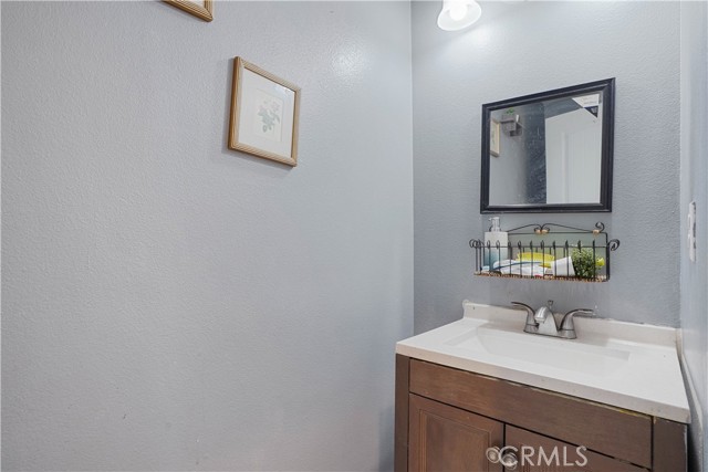 Detail Gallery Image 15 of 25 For 1365 N Crescent Ave, San Bernardino,  CA 92405 - 5 Beds | 2/1 Baths