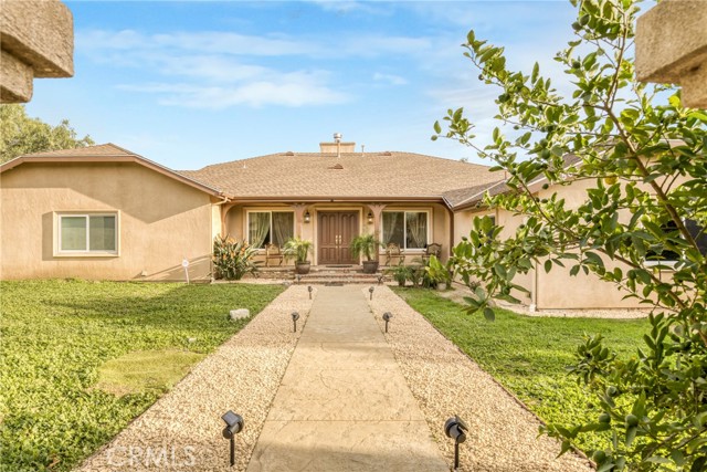 Detail Gallery Image 2 of 47 For 10566 Andora, Chatsworth,  CA 91311 - 2 Beds | 1/1 Baths