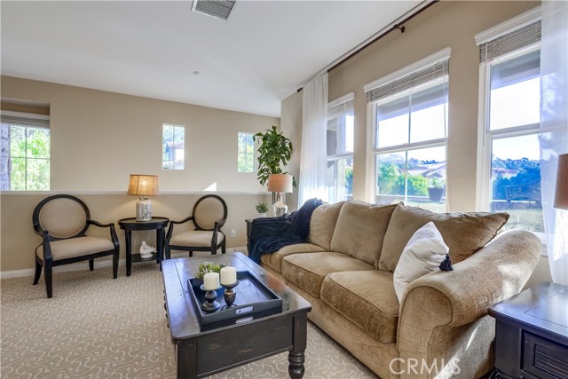 Photo #8: OC22229830 Listing 