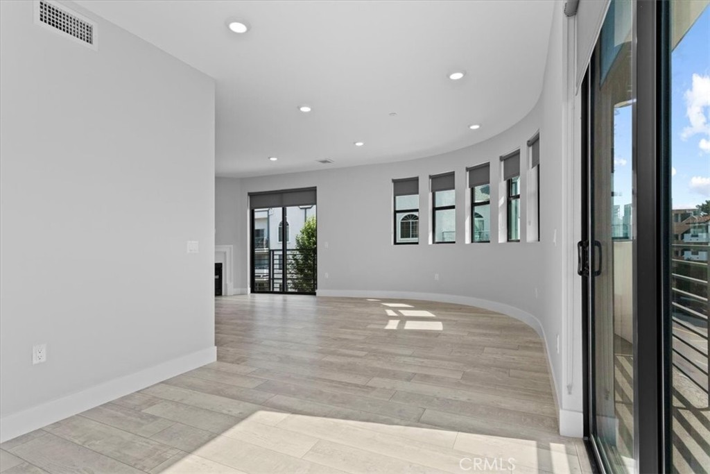 MLS #SR25269794 image #4