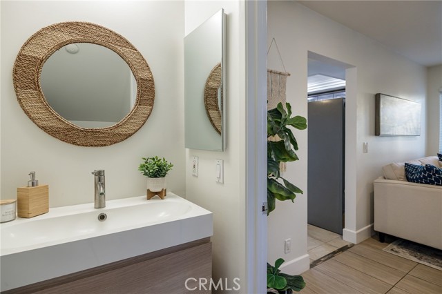 2512 Mathews Avenue, Redondo Beach, California 90278, 3 Bedrooms Bedrooms, ,2 BathroomsBathrooms,Residential,Sold,Mathews,SB23020351