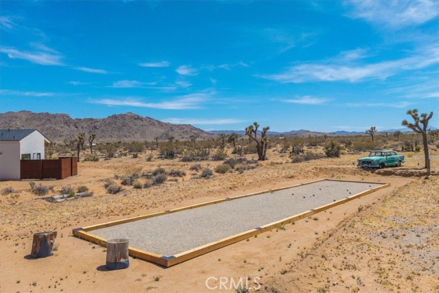 3170 Wesley Road, Joshua Tree CA: https://media.crmls.org/medias/dd0b6c84-380e-414e-a7a0-07efcf2a3f10.jpg