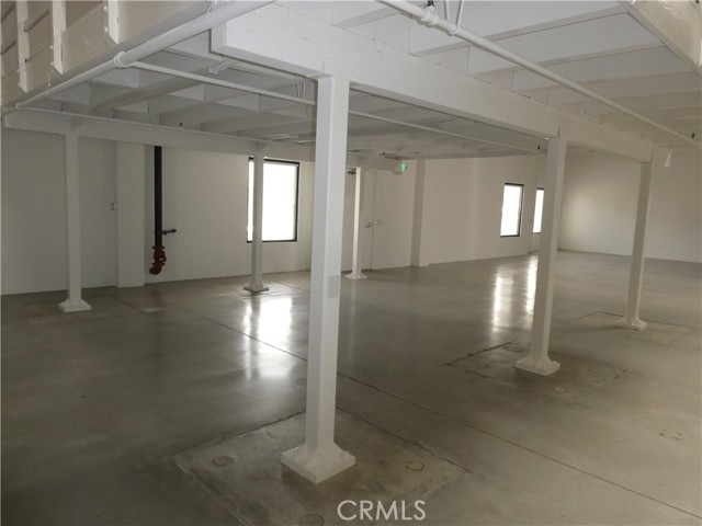 913 Ruberta Avenue, Glendale, California 91201, ,Commercial Lease,For Rent,913 Ruberta Avenue,CRGD23211279