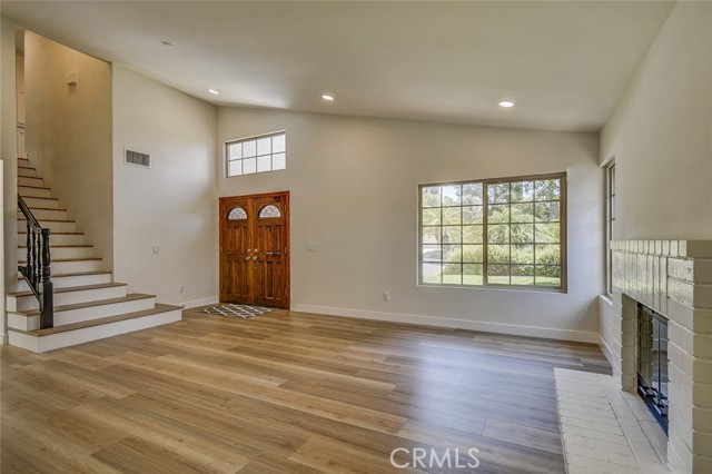 1302 Cadena, San Clemente CA: https://media.crmls.org/medias/dd0bfd99-ea86-4bf4-bab6-02b038c742b9.jpg