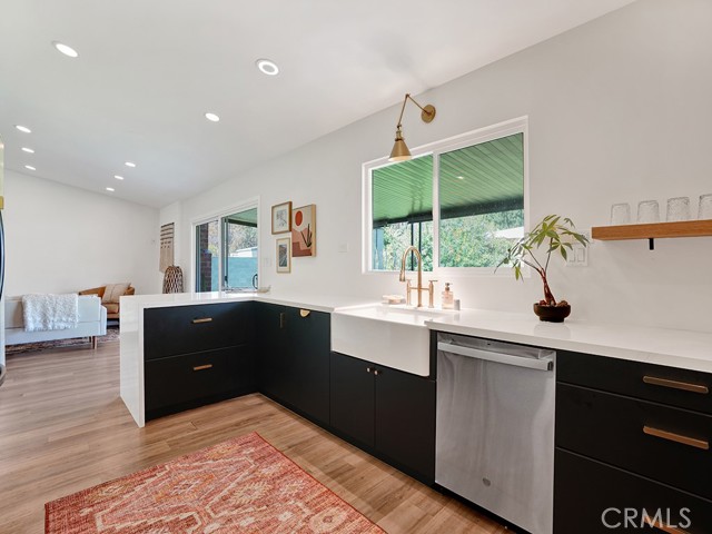 Detail Gallery Image 12 of 38 For 2622 Park Dr, Santa Ana,  CA 92707 - 4 Beds | 2 Baths