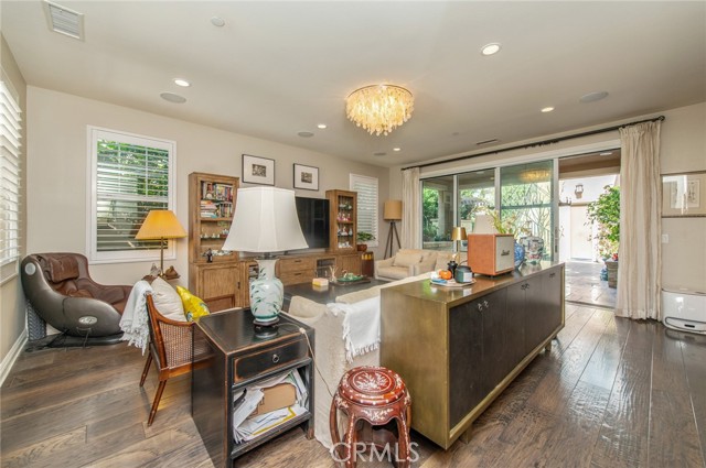 Image 6 of 66 For 220 Barnes  