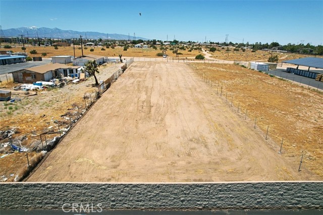 Detail Gallery Image 9 of 13 For 25 Tamarisk Ave, Hesperia,  CA 92345 - – Beds | – Baths