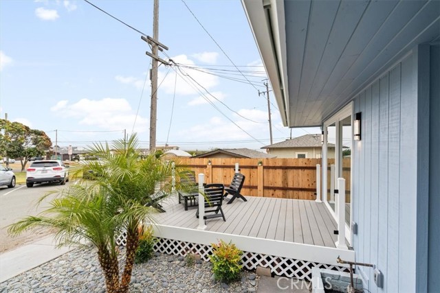 31 N 3rd Street, Cayucos CA: https://media.crmls.org/medias/dd0e2140-886d-4b2e-ad4e-663630d62c0a.jpg
