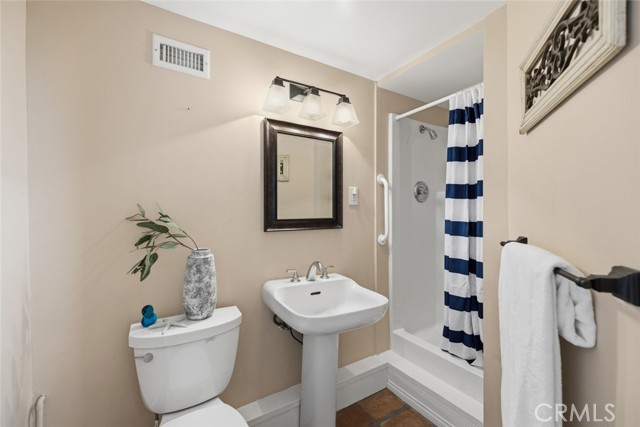 Detail Gallery Image 33 of 70 For 11385 La Vereda, North Tustin,  CA 92705 - 3 Beds | 3 Baths