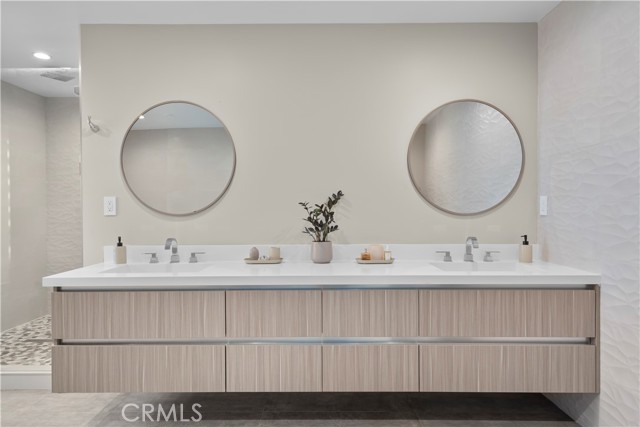 14157 Tiara Street, Sherman Oaks CA: https://media.crmls.org/medias/dd0e9d23-4734-402f-b2d1-3a9e867c0f6a.jpg
